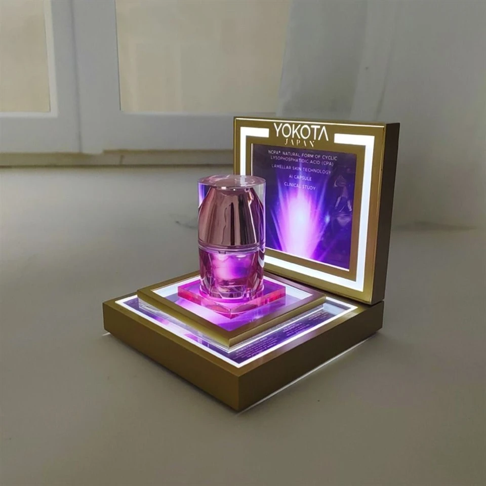 high-quality-acrylic-cosmetics-display-stand-commercial-display-product-gallery-view-03(001)